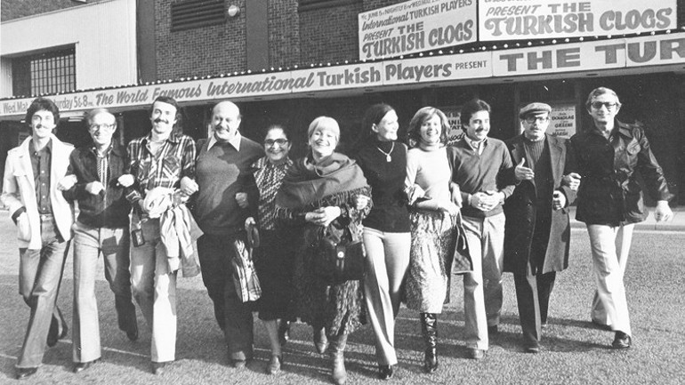 Seyirciyle göz göze 59 sene