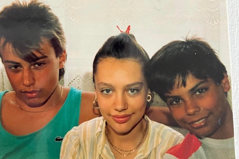 Ünlü sanatçıdan duygulandıran paylaşım... İyi ki tek kızınız olmuşum