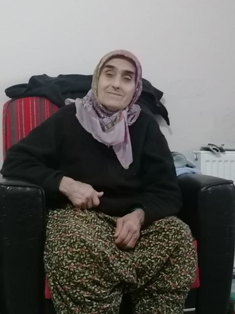 Yaşlı adam, kanser hastası eşini öldürüp polise teslim oldu