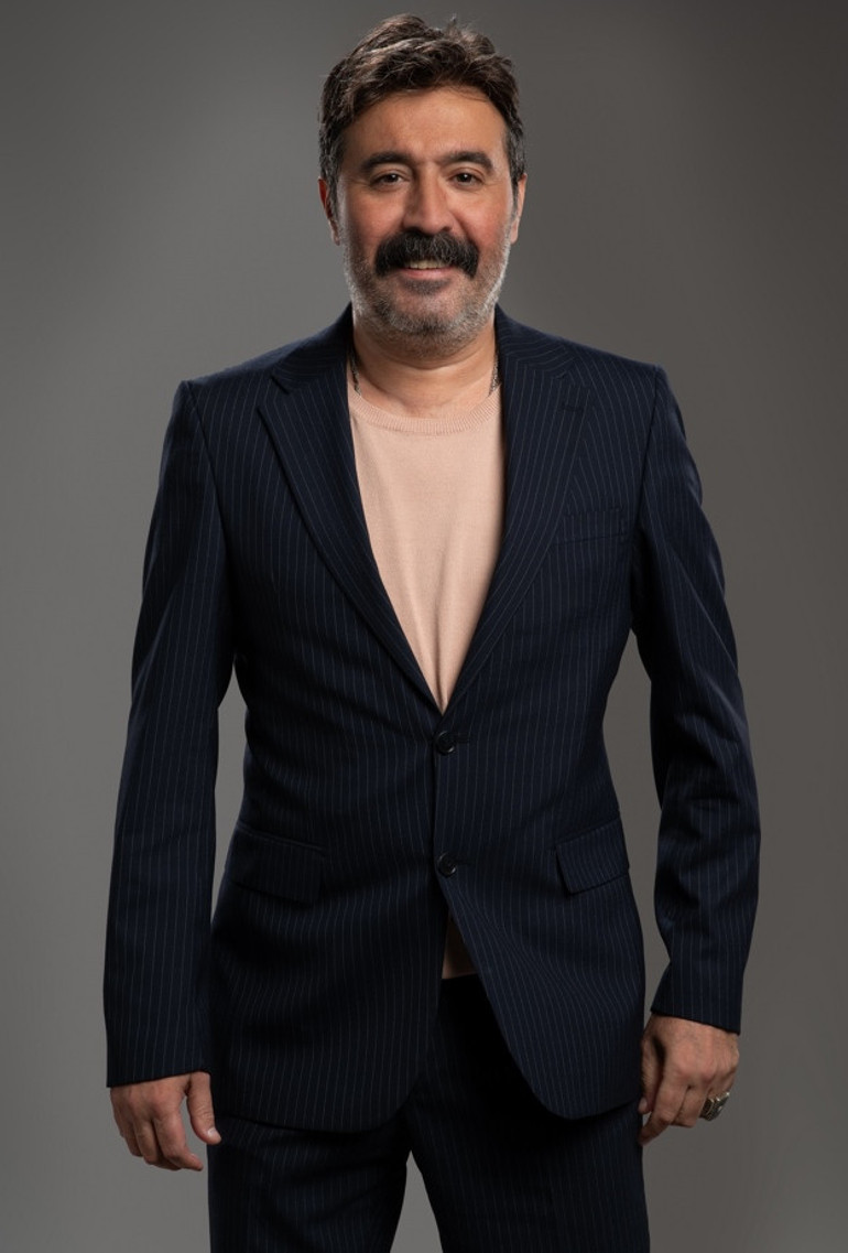 Ekip tamam… Başlıyoruz Arka Sokaklar, büyüyen kadrosu ile bu sezonda çok izlenecek…