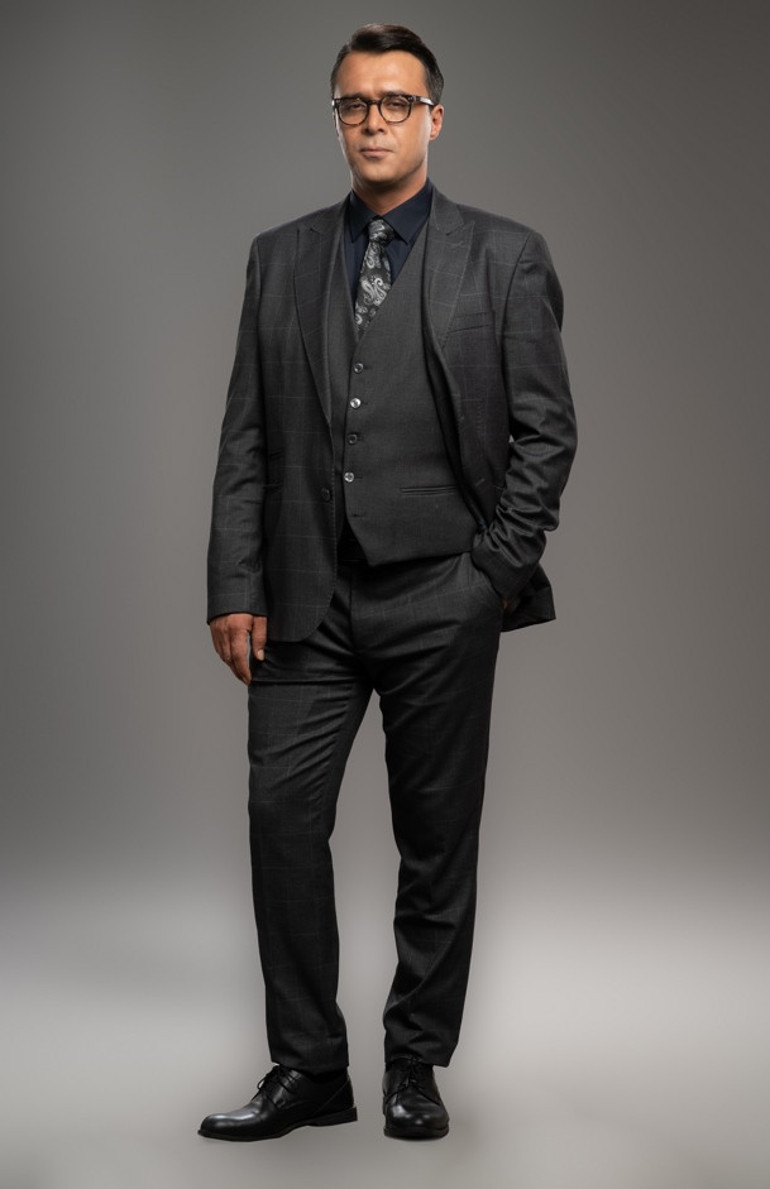 Ekip tamam… Başlıyoruz Arka Sokaklar, büyüyen kadrosu ile bu sezonda çok izlenecek…