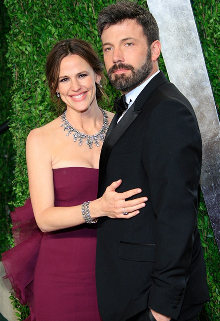 Eski kocasının yeni evliliği bile ondan soruluyor: Genç kalmanın sırrını aynaya bakmayarak çözdü