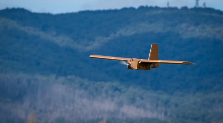 Savaşta bir ilk Ukrayna karton dronlarla Rus jetlerini vurdu