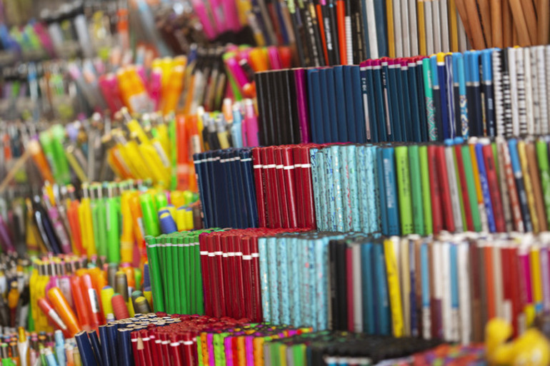 Okul alışverişinde sahte ürünler tehlike saçıyor Nelere dikkat edilmeli ‘Kanser yapıyor, uyuşturucu bağımlılığı riskini artırıyor’