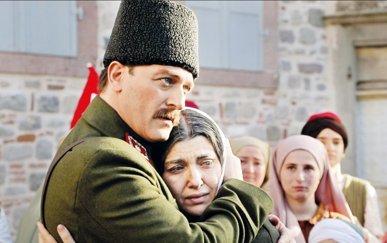 Zübeyde, Analar ve Oğullar filminden 30 Ağustos’a özel  tanıtım