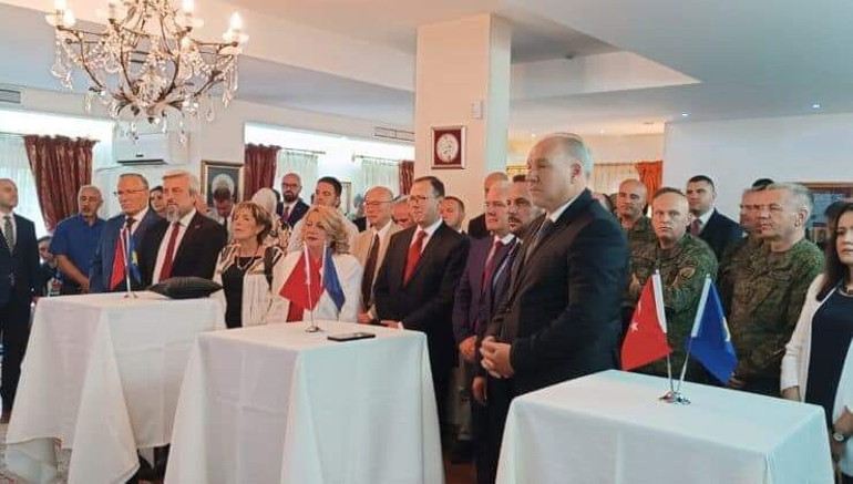 Zafer Bayramı, Kosova’da törenlerle kutlandı