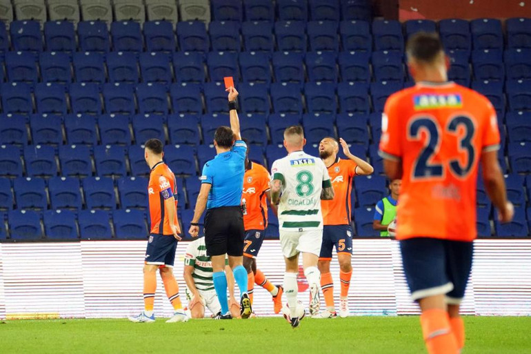 Başakşehir 0-1 Konyaspor (Maç özeti)