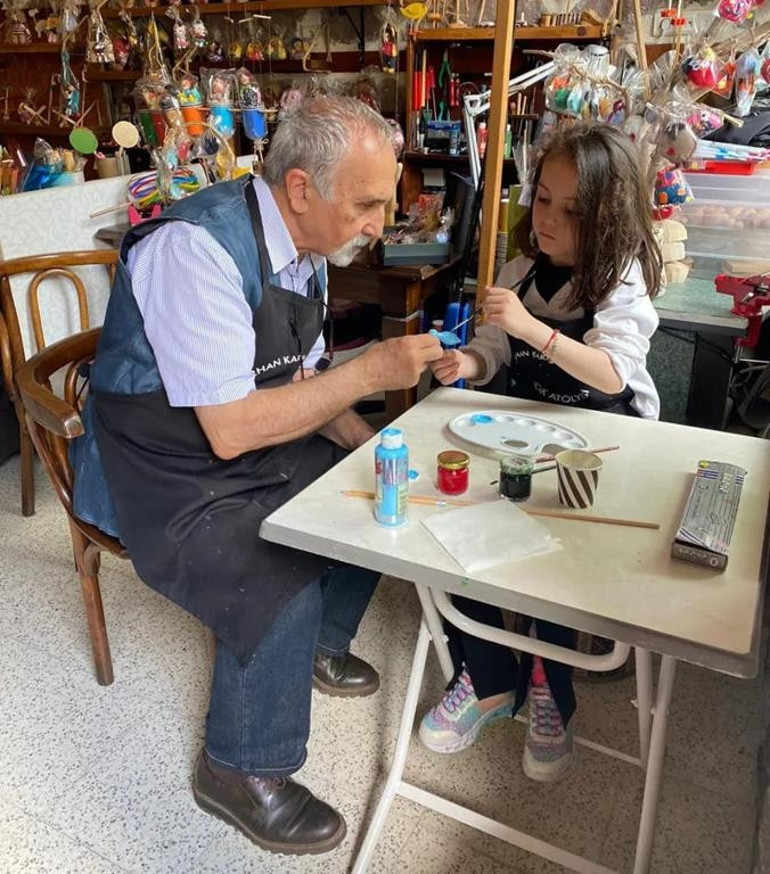 Tahta at tablete direniyor