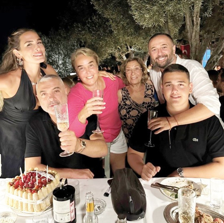 Tolgahan Sayışman ile Almeda Abaziden 40 bin fit’te  reklam anlaşması