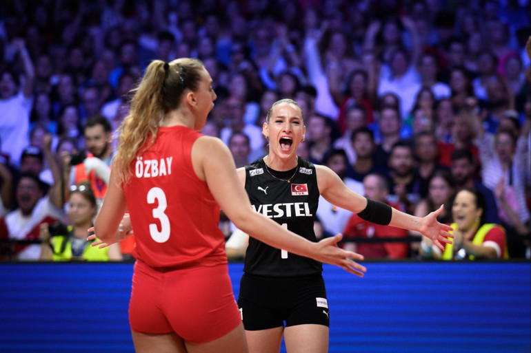 2003’te başlayan hikâye 2023’te zaferle taçlandı… Filenin Sultanlarının Avrupa şampiyonluğunun ardındaki sır ne