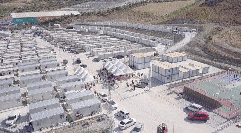 Kuru Otlar Üstüne’nin bilet geliri deprem bölgelerine