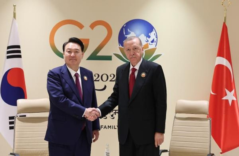 G20 Liderler Zirvesi başladı... Cumhurbaşkanı Erdoğandan peş peşe kritik görüşmeler...
