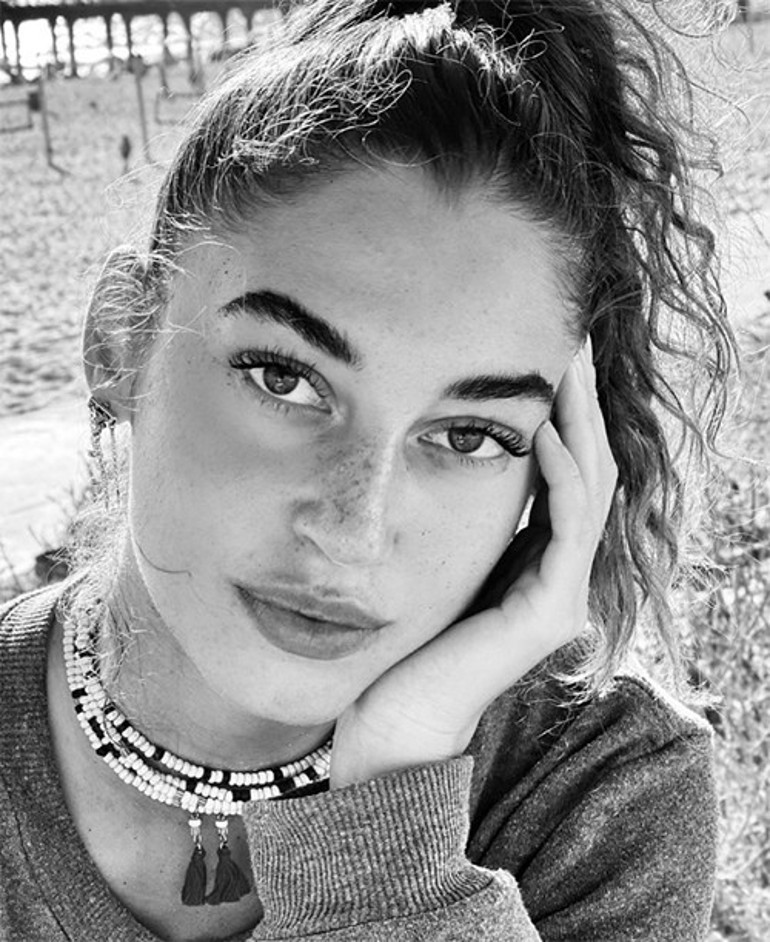 Eski güzellik kraliçesinin oğlu ortaya çıktı: Gururdan göğsü kabardı