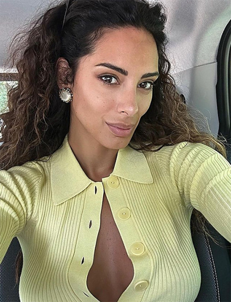 Eski güzellik kraliçesinin oğlu ortaya çıktı: Gururdan göğsü kabardı