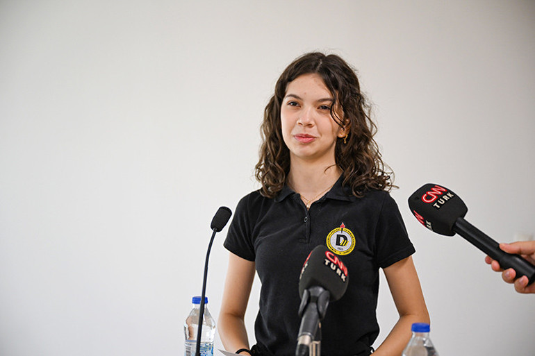 Demirören Medya Lisesinde ilk ders zili