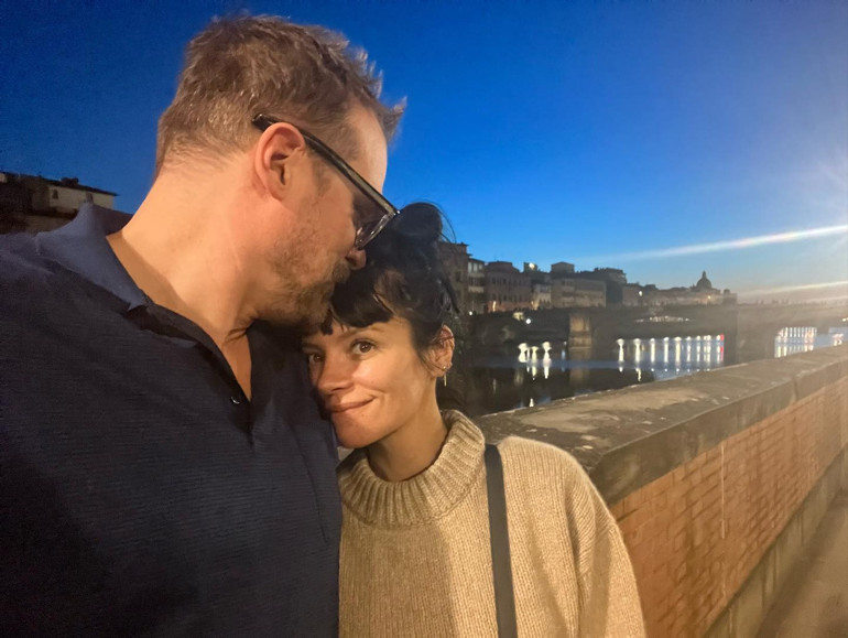 Yıldönümü kutlamasında gelen itiraf olay oldu: Eski kocam çok fakirdi, onu aldattım ve ayrıldım