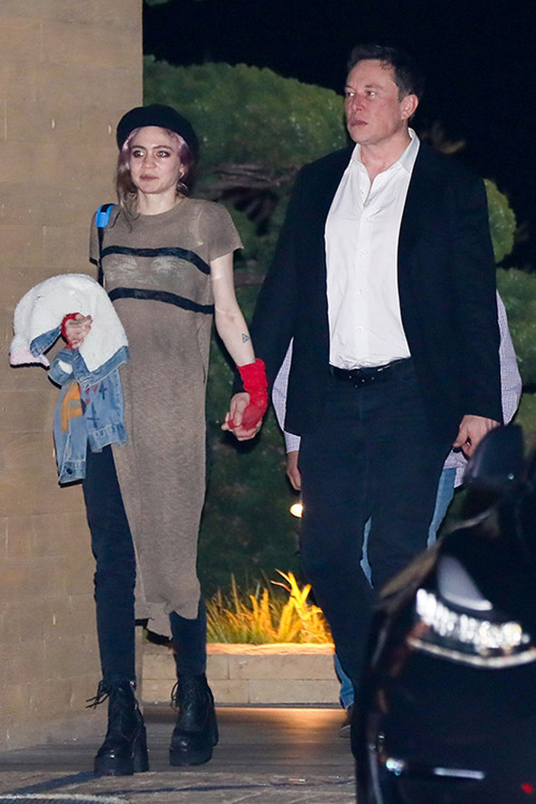 Elon Musk bunu da yapmış: Sevgilisi doğum yaparken fotoğraflarını çekip babasına, erkek kardeşlerine ve arkadaşlarına göndermiş