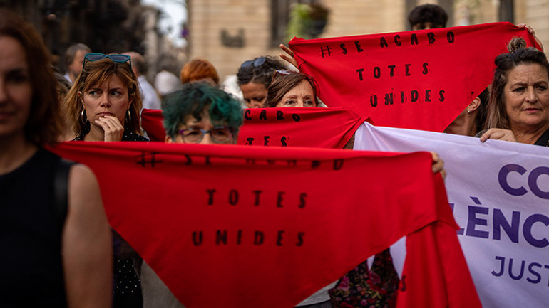 İspanyol ve dünya futbolunu sarsan skandal Federasyon Başkanı Rubialesi istifaya götüren süreçte neler yaşandı | 4 SORU 4 CEVAP