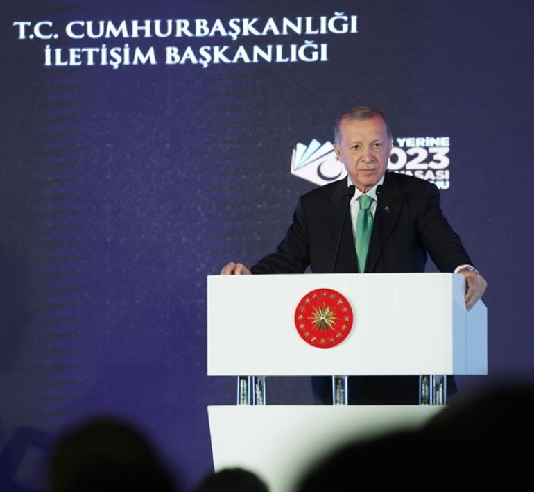 Türkiye Yüzyılına yeni anayasa Erdoğandan siyasi partilere çağrı: Gelin konuşalım, kaçmayalım...