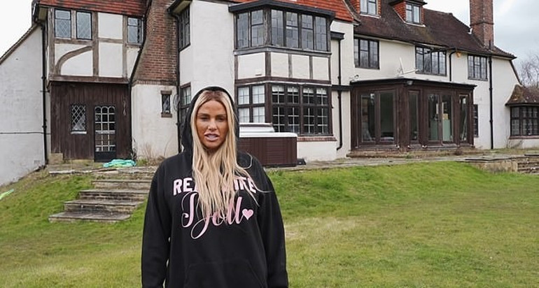 Estetik bağımlısı yıldız en sonunda iflas etti: Milyonluk evi elinden gidecek