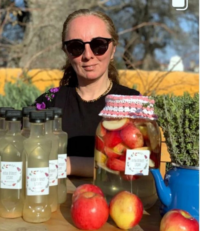 Doğanın ona verdiklerini o da ürüne dönüştürüyor