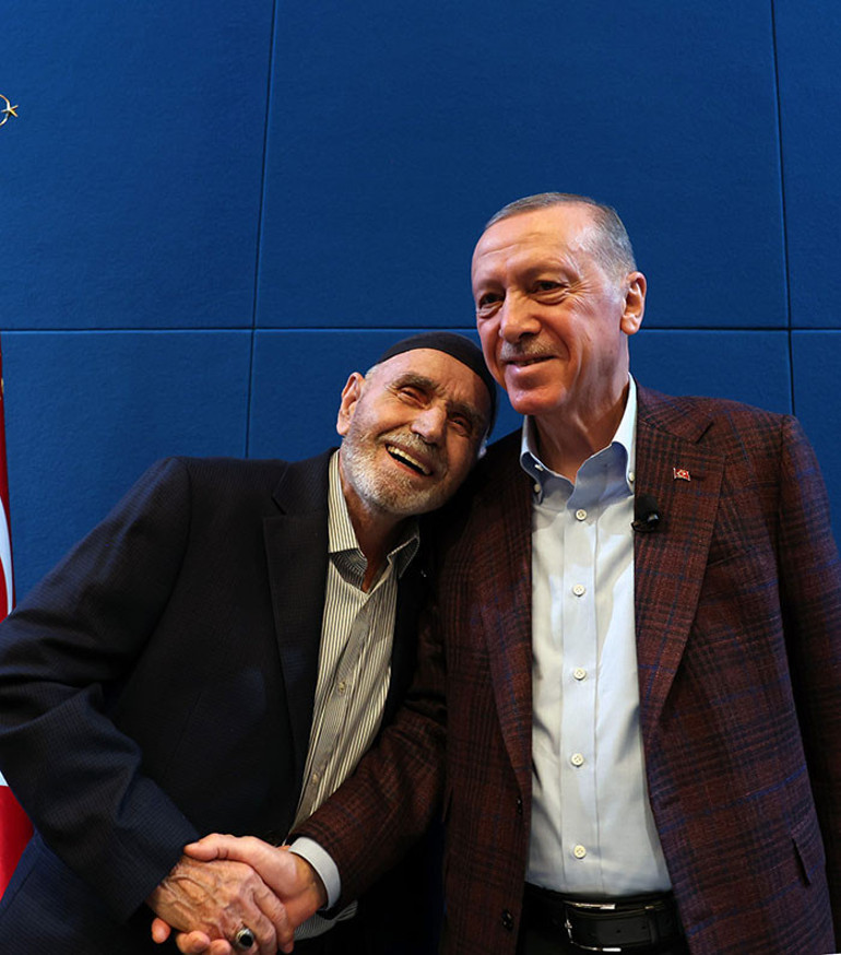 Son dakika: Cumhurbaşkanı Erdoğan Ahıska Türkleri ile buluştu: Ahıska Türklerine en fazla sahip çıkan hükümetiz