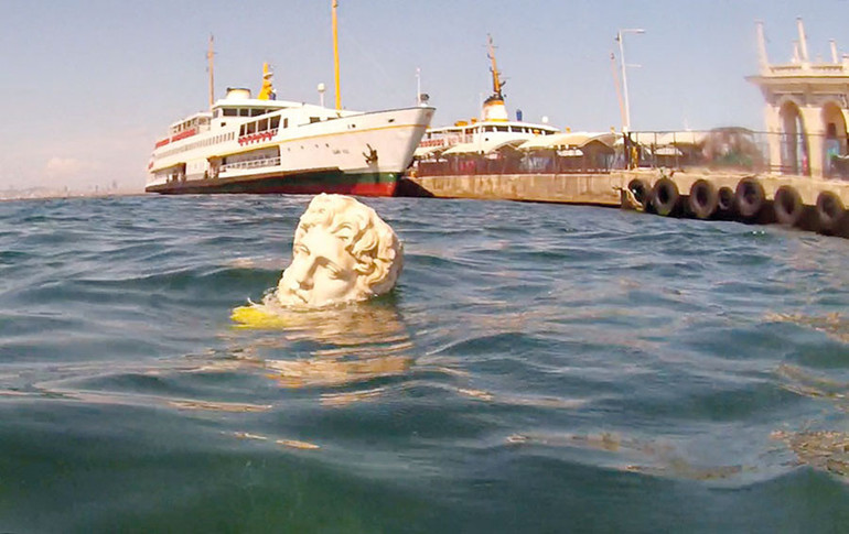 Adalı Poseidon’u huzursuz ettiler