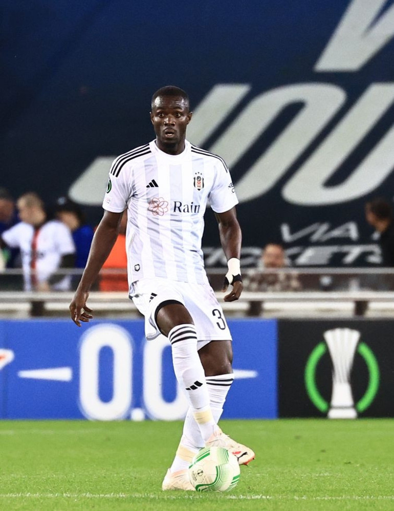 Eric Bailly, Beşiktaş - Club Brugge maçında taraftardan tam not aldı Kalite kendini hemen belli ediyor
