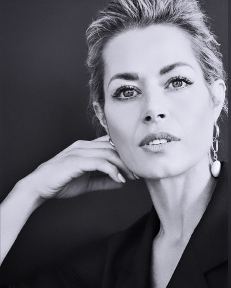 Ünlü yıldız çocukken onu taciz eden “canavarı” yakalattı: Artık güneş ışığında dans et ufaklık, güvendesin