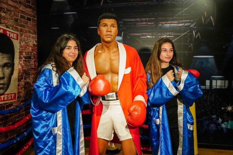 Demirören Medya Lisesi öğrencileri Madame Tussauds Müzesi’ni ziyaret etti