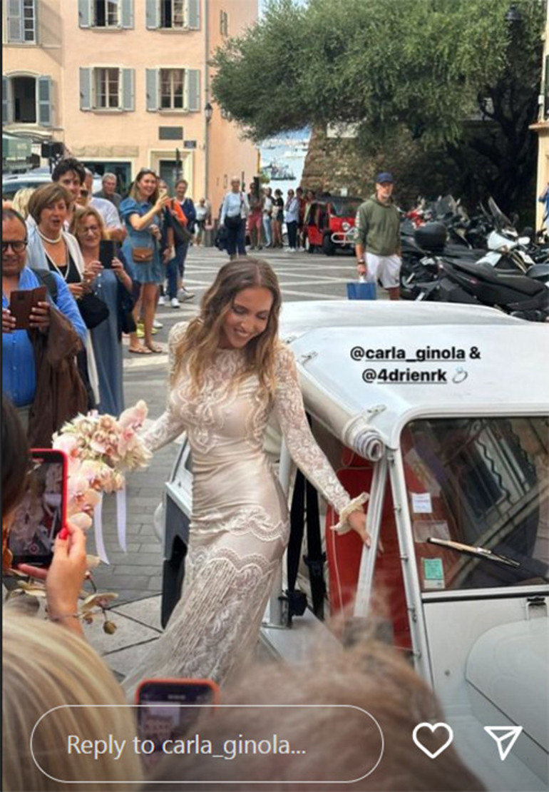 Eski futbolcu kızını evlendirdi: Bu ne dağınıklık böyle Sanki yataktan fırlayıp nikaha koşmuşlar