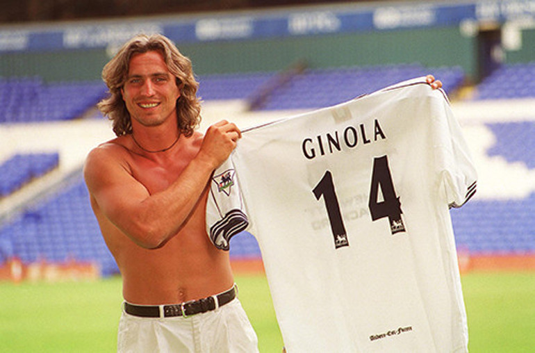 Eski futbolcu kızını evlendirdi: Bu ne dağınıklık böyle Sanki yataktan fırlayıp nikaha koşmuşlar