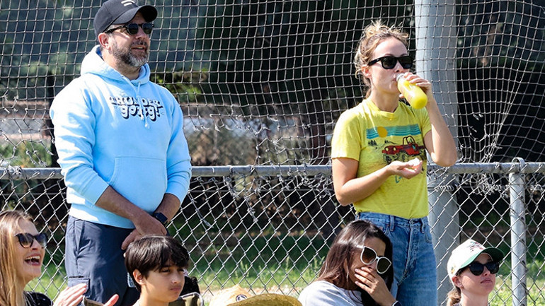 Öteki adama gitmesin diye kendini arabasının önüne atmıştı… Şimdi aralarından su sızmıyor