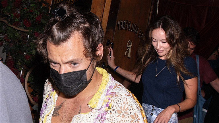 Öteki adama gitmesin diye kendini arabasının önüne atmıştı… Şimdi aralarından su sızmıyor