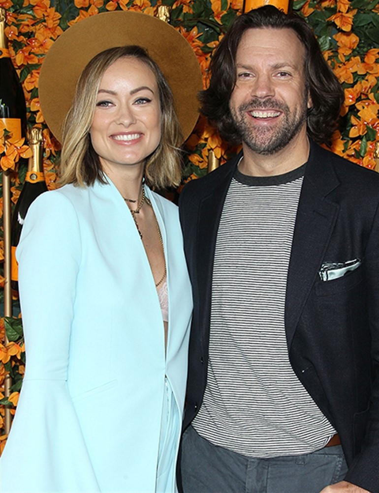 Öteki adama gitmesin diye kendini arabasının önüne atmıştı… Şimdi aralarından su sızmıyor