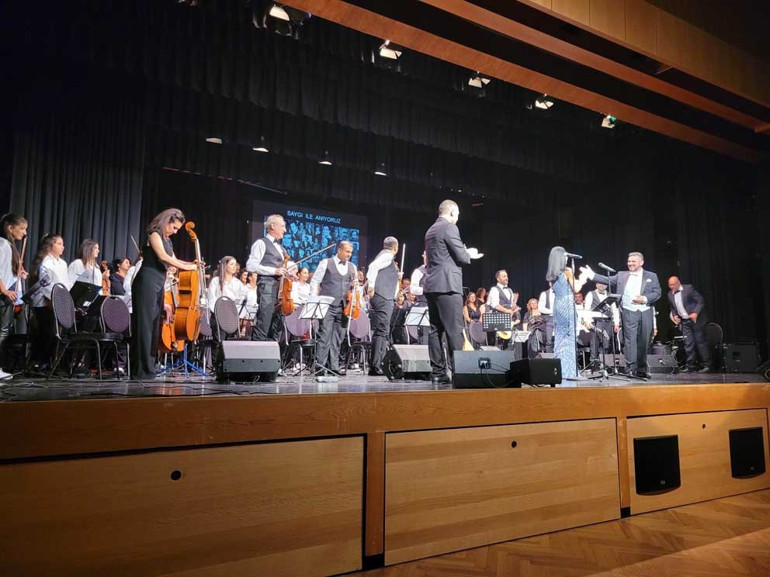 Yeşilçam Film Müziği Şarkıları konserinde Allegro Korosu’na alkış koptu