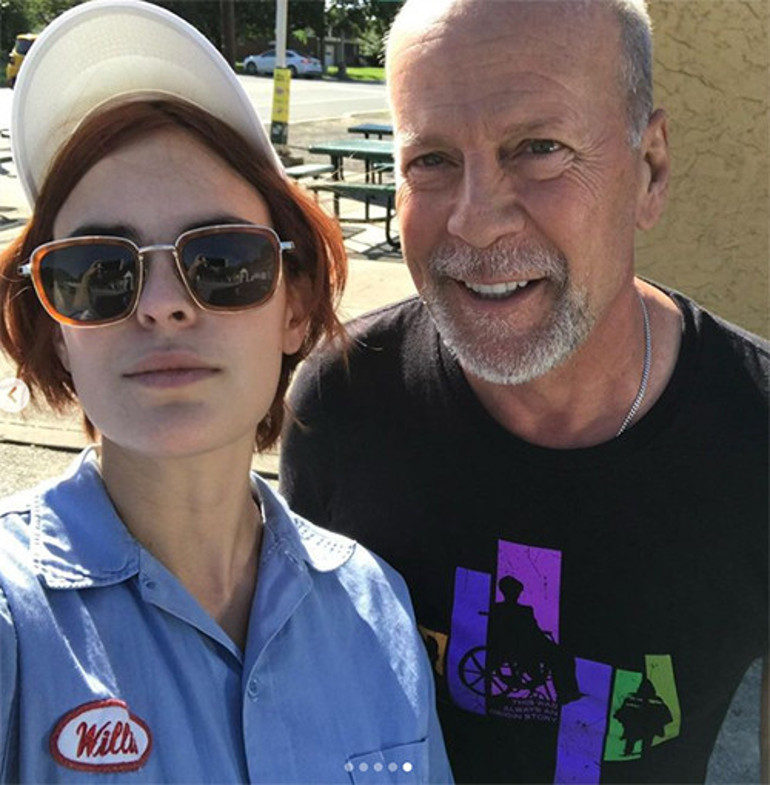 Ünlü yıldızın eşi acı konuştu: Kocam ne halde olduğunun farkında mı bilmiyorum