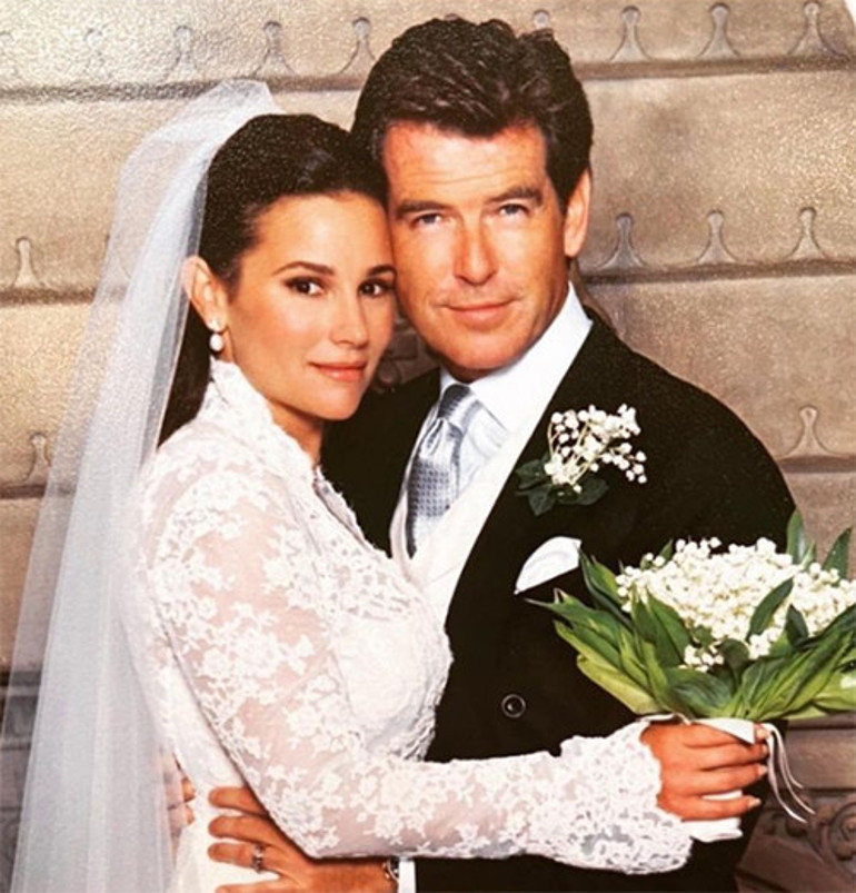 Emektar oyuncunun karısına aşkı hiç azalmıyor:  Kahverengi gözlü güzelimin her yaşına bir kırmızı gül