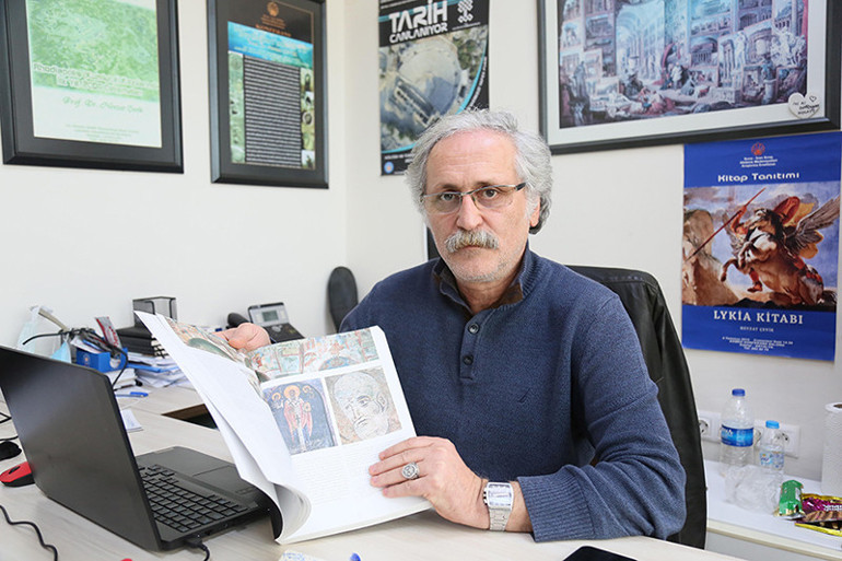 Noel Baba bile kapıda