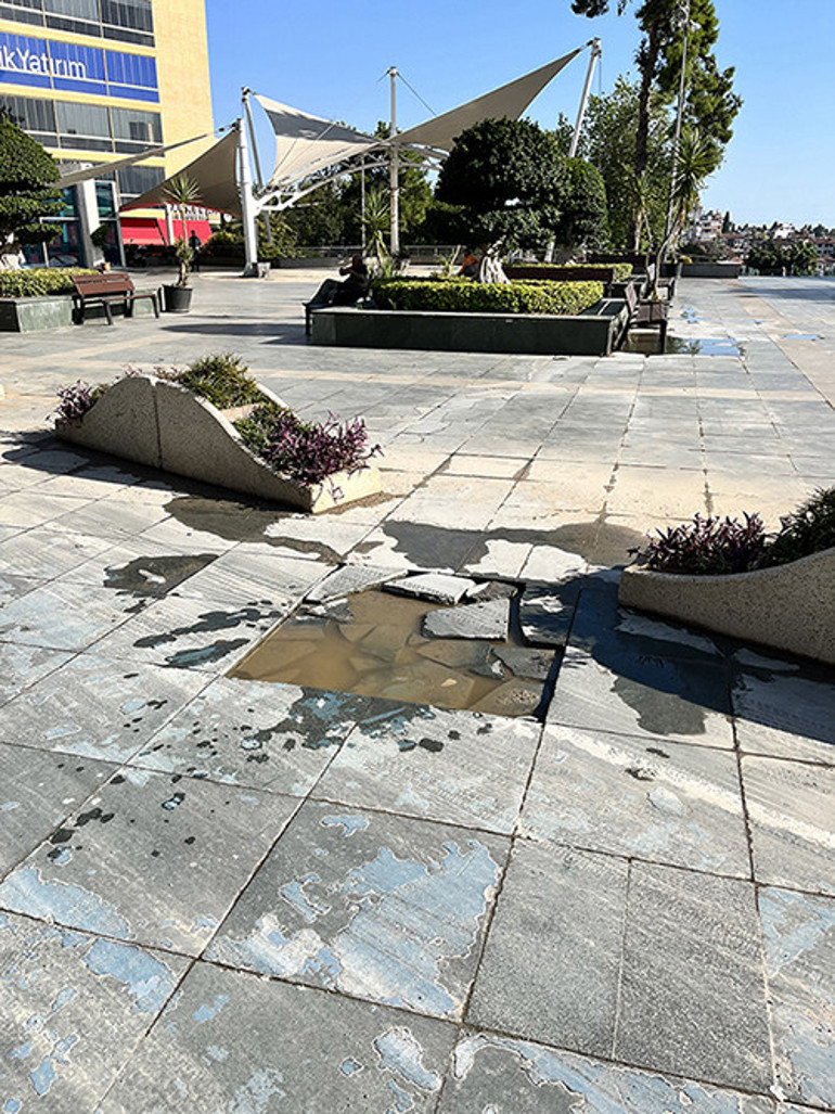 Noel Baba bile kapıda