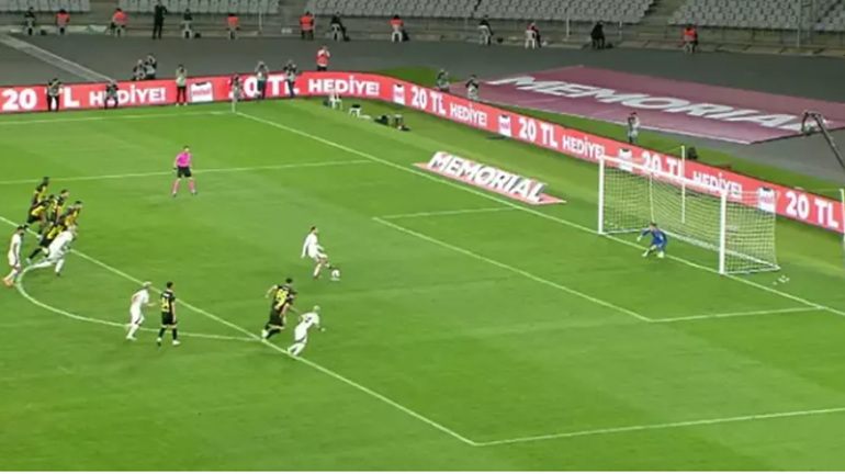İstanbulspor - Galatasaray maçında Kerem ve Icardinin penaltısında gözden kaçan detay Gol olsa penaltı tekrarlanırdı, UEFAnın tavsiyesi...
