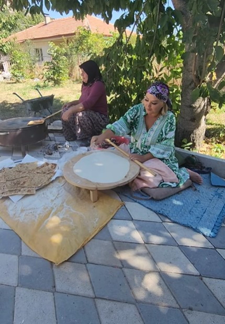 Semt pazarında ünlü var
