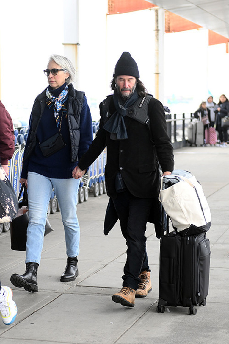 Ünlü yıldızla el ele görününce herkesi şaşırtmıştı: Beyaz saçlı sevgili konuştu: Benim kendime güvenim tam