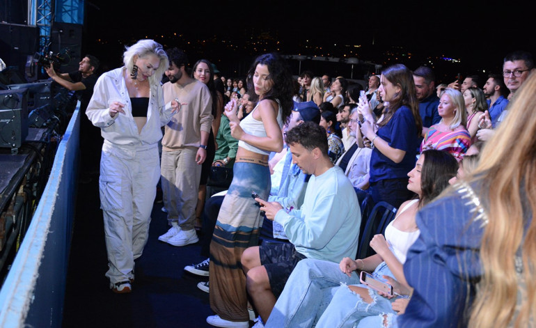 Kuruçeşme Açıkhava sahnesi Hande Yener ile parladı