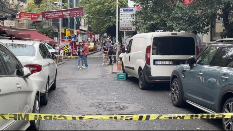 Ünlü oyuncu Ufuk Bayraktarın Cihangirdeki kafesinde silahlı saldırı: 3 yaralı