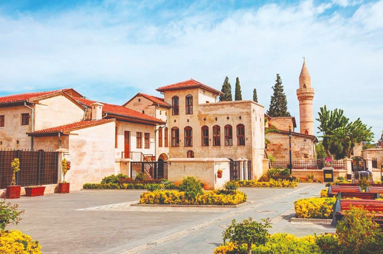 Cumhuriyet yolunda, 100’üncü yıl coşkusunu doya doya yaşayalım