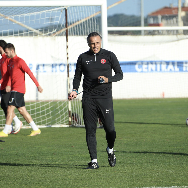 Ümraniyesporda Mustafa Gürsel tek tek açıkladı Emre Demir ve Siraçhan Nasın durumları, hedefler ve Arda Turanın performansı...