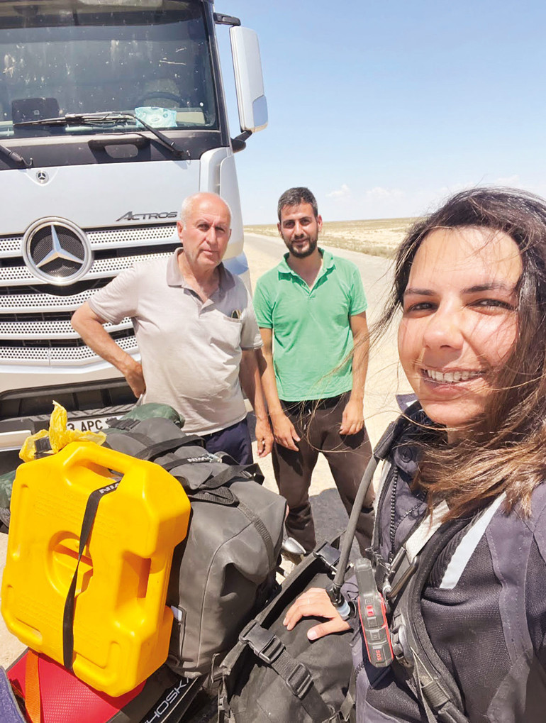 Motosiklet üzerinde dünya turu... ‘İnsanları tanımak ve bir Türk kadını olarak kendimi onlara tanıtmak için buradayım’