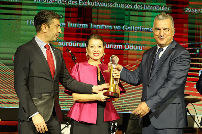 ‘Altın Değerler Ödülleri’ sahiplerini buldu