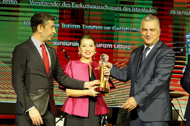 ‘Altın Değerler Ödülleri’ sahiplerini buldu